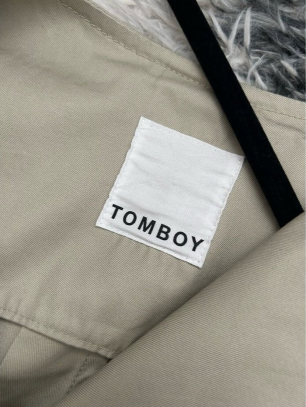 Tomboy Double Breasted Trench Vest - Picture 9 of 11